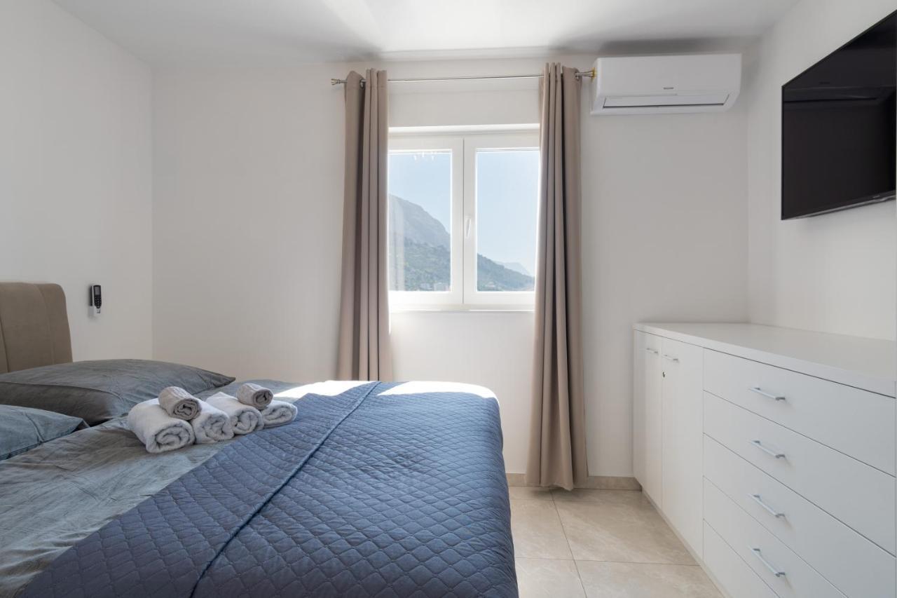 Sea View Apartment With Parking - Dina Makarska Exterior photo