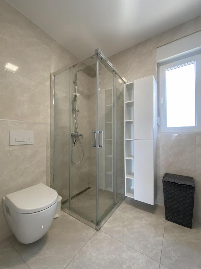 Sea View Apartment With Parking - Dina Makarska Exterior photo