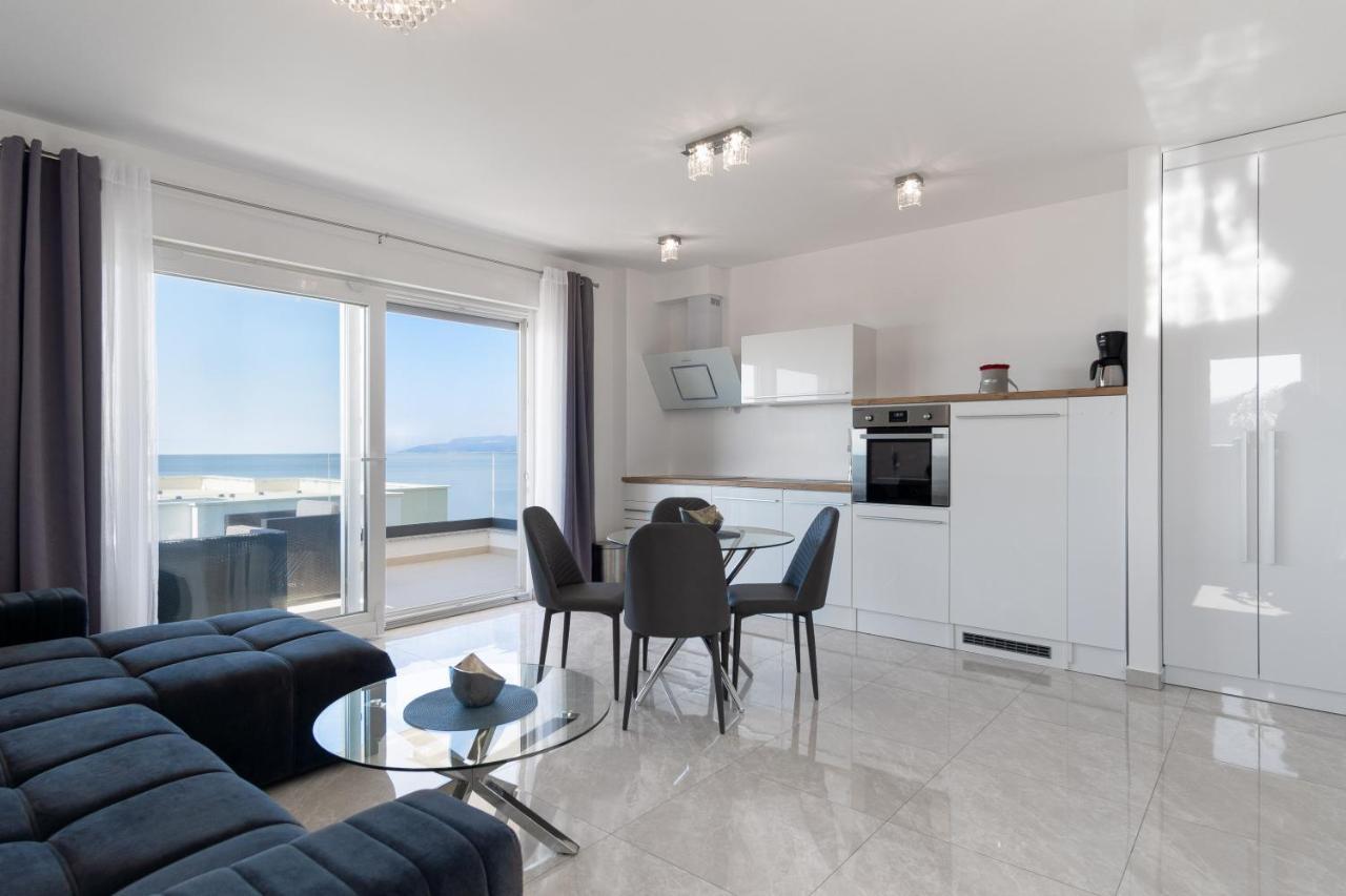 Sea View Apartment With Parking - Dina Makarska Exterior photo